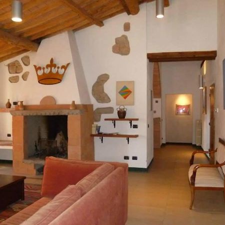 Castello Di Tavolese Hotel Черталдо Екстериор снимка