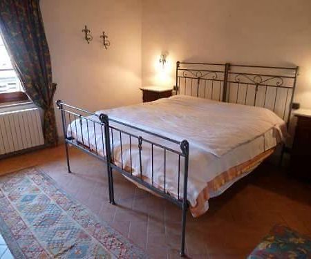 Castello Di Tavolese Hotel Черталдо Екстериор снимка