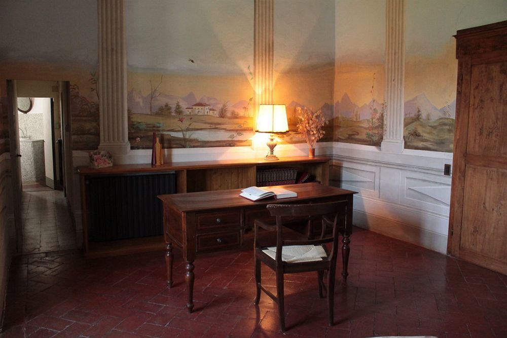 Castello Di Tavolese Hotel Черталдо Екстериор снимка